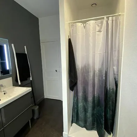 Le 8, Maison De Ville Pleine De Charme Apartament Niort