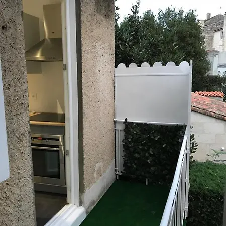 Le 8, Maison De Ville Pleine De Charme Apartament Niort
